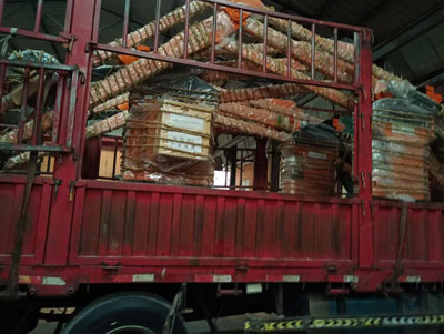 4 conjuntos de manipuladores industriales para la fundición están listos para ser entregados a Rusia.